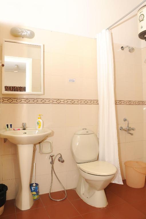 Executive Comfort Alwarpet Madrás Exterior foto